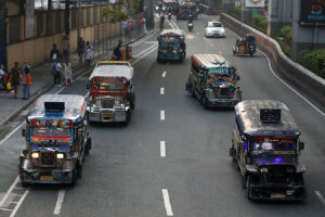 Lawmaker urges SC to issue TRO on jeepney phaseout