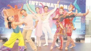 Ballerinas, hip-hop artists, and folk dancers get together to bust a move for Int’l Dance Day