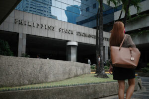 Philippine shares rebound on bargain hunting