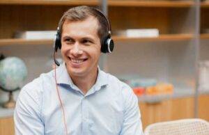 Why Your Business Should Invest in Inbound and Outbound Call Centers