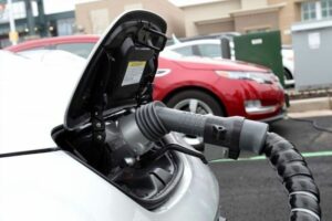 EV industry meets with Customs to work out supply chain snags