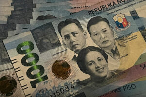 Peso weakens further on cautious signals from Fed