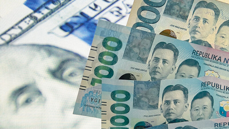 Peso weakens versus dollar as markets await Fed signals