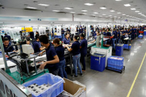 Manufacturing growth slows in Oct.