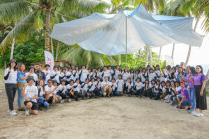 Toyota Motor Philippines and Ernie Gawilan lead ‘Start Your Impossible’ National Coastal Cleanup and Mangrove Planting Day