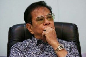 Chavit stays in ballot after late withdrawal from Senate race — Comelec 