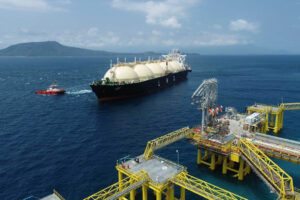 Energy giants seal $3.3-billion LNG deal