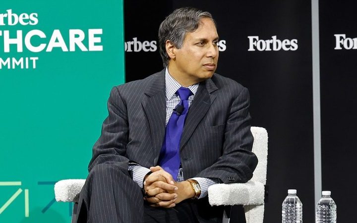 ‘Both sides are wrong’: Longtime Obamacare critic says GOP is mistaken in shutdown struggle