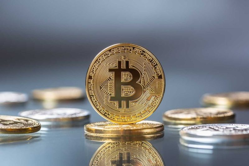 Crypto Market Update: Morgan Stanley Formally Endorses Bitcoin Allocation for Client Portfolios