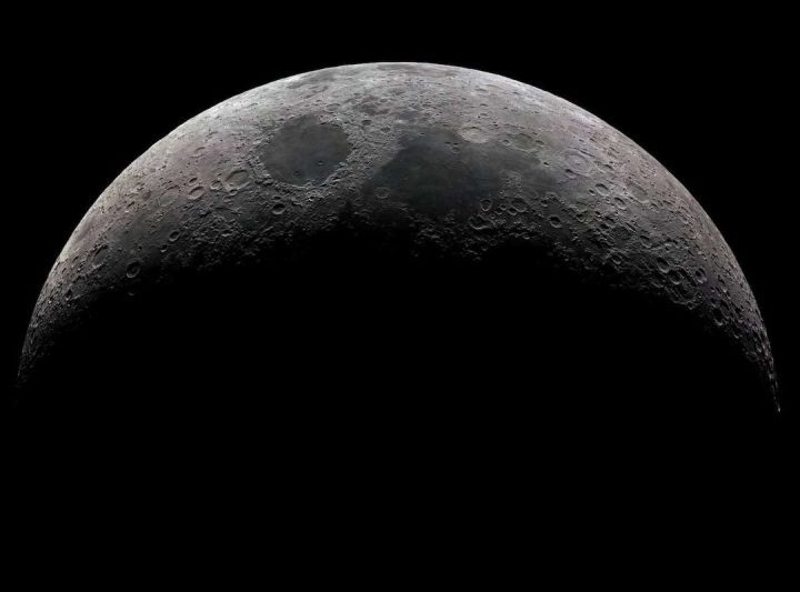 Lunar Mining Set to Favor Established Miners Over Startups, Analysts Say