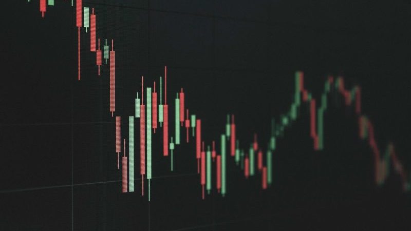 Crypto Market Update: Crypto Market Sheds 2025 Gains, UNDP Launches Blockchain Training