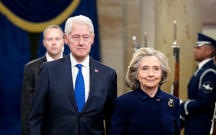 Comer warns contempt as Clintons face January dates for Epstein-probe depositions