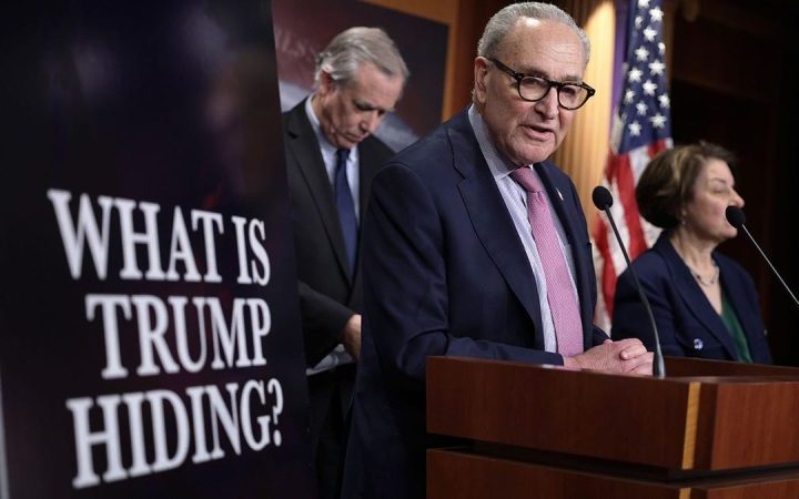 Schumer moves to force Senate to take legal action against DOJ, Trump admin over Epstein doc dump