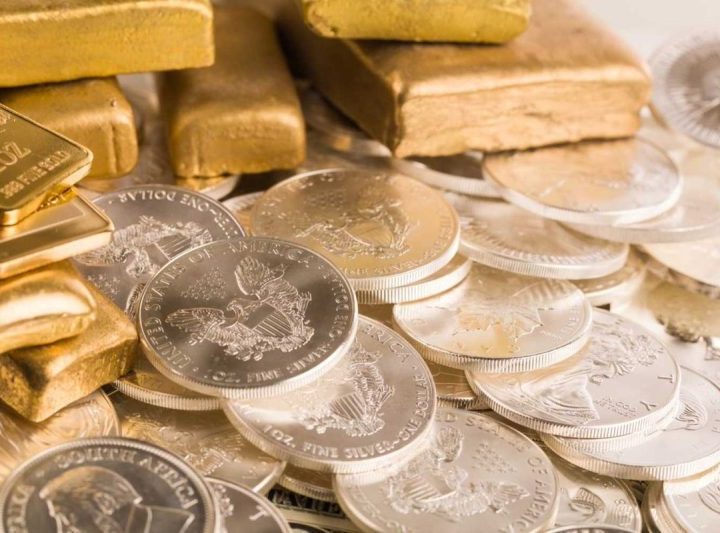 Gold Price Hits New Record, Nearing US$4,700; Silver Reaches All-time High Close to US$95
