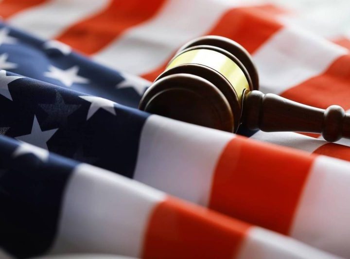 Crypto Market Update: Clarity Act Stalls as Banks Push to Ban Stablecoin Yield