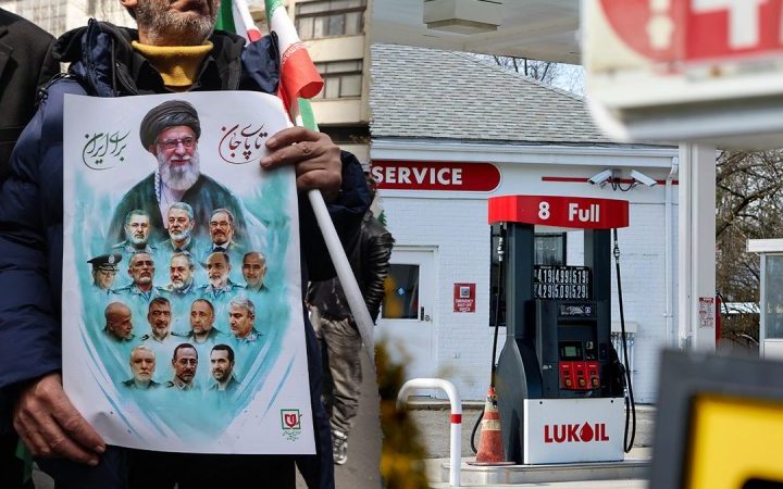 House GOP urges Trump to choke off Iran ally’s oil profits as Middle East turmoil spikes US gas prices